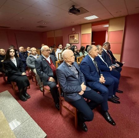 Baş konsulluğun rəhbəri vəzifələrini icra edən Şöhrət Mustafayev Krasnoyarskdakı soydaşlarımızla görüşüb Baş konsulluğun rəhbəri vəzifələrini icra edən Şöhrət Mustafayev Krasnoyarskdakı soydaşlarımızla görüşüb