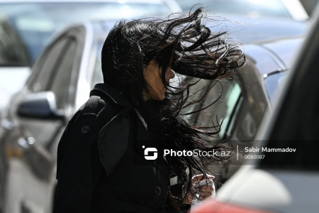 Paytaxtda və Abşeronda güclü külək əsir, regionlarda duman var - FAKTİKİ HAVA