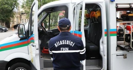 Mənzildə köməksiz vəziyyətdə qalan şəxs xilas edildi