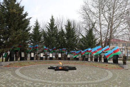 İsmayıllıda “Soyqırım abidəsi” ziyarət olunub