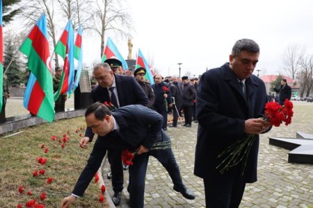 İsmayıllıda “Soyqırım abidəsi” ziyarət olunub