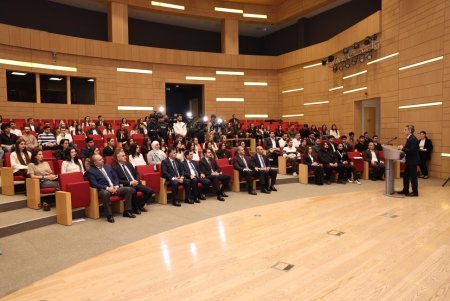 Dövlət Proqramı məzunları üçün karyera sərgisi keçirilib