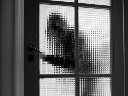 Bir gecədə dörd evdən oğurluq edən şəxs saxlanıldı Bir gecədə dörd evdən oğurluq edən şəxs saxlanıldı