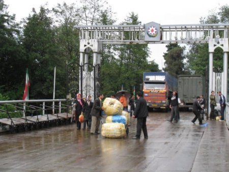 Azərbaycanın iki diplomatı İrandan təxliyə olundu