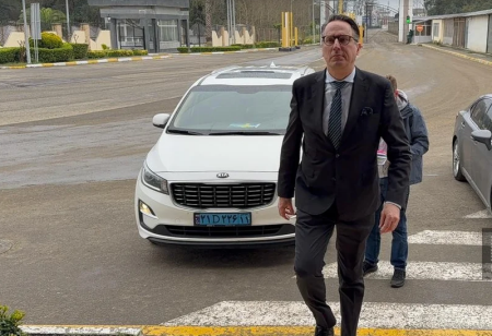 Daha bir neçə diplomat İrandan Azərbaycana təxliyə olundu Daha bir neçə diplomat İrandan Azərbaycana təxliyə olundu