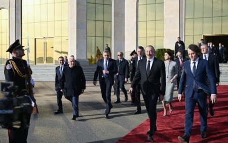 İlham Əliyevin Gürcüstana səfəri başa çatdı