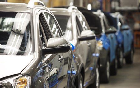 Maşın bazarında durğunluq: avtomobillərə maraq niyə azalıb?