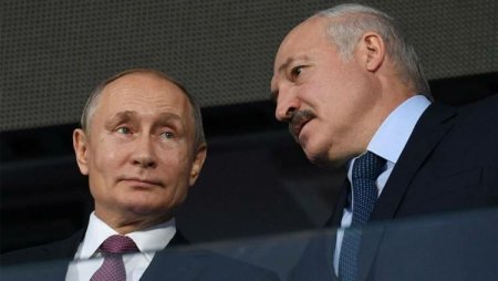 Rusiya bizi müdafiə etmək üçün bütün silah arsenalını işə salacaq - Lukaşenko