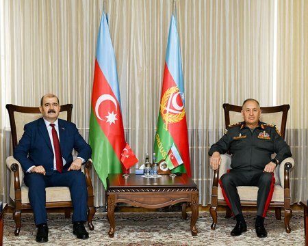 Azərbaycanla Türkiyə arasında hərbi təhsil sahəsində görülən birgə işlər müzakirə edildi