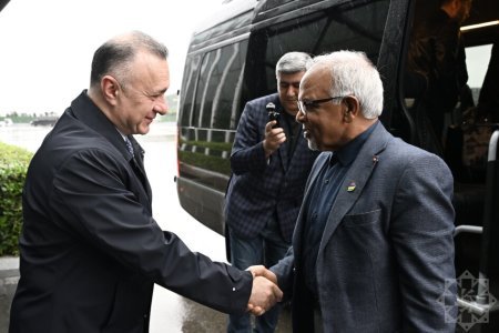 Mavriki Prezidenti Azərbaycana səfərə gəldi