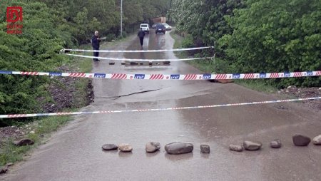 Qubada yol ÇÖKDÜ – 3 kəndin rayonla əlaqəsi KƏSİLDİ Qubada yol ÇÖKDÜ – 3 kəndin rayonla əlaqəsi KƏSİLDİ