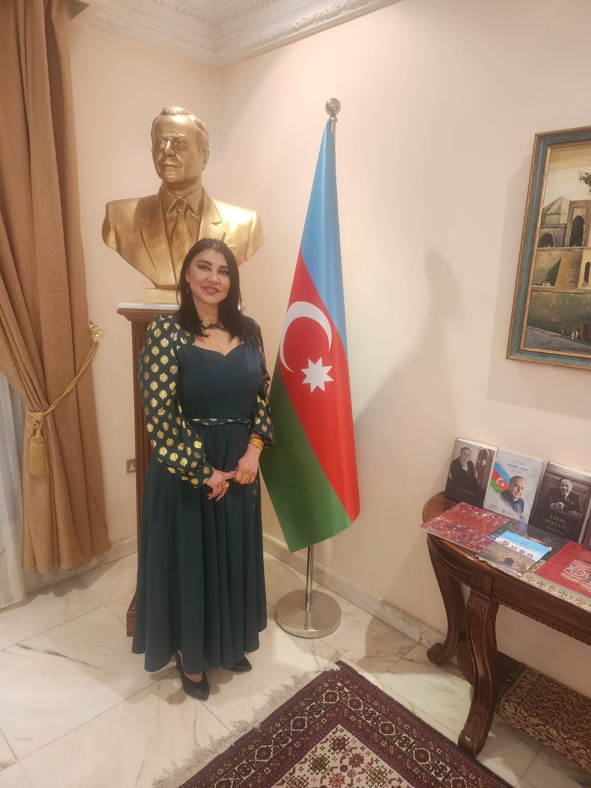 “Ana dilimizin təbliği hər bir azərbaycanlı üçün əvvəlcə öz ailəsindən və övladlarından başlamalıdır”