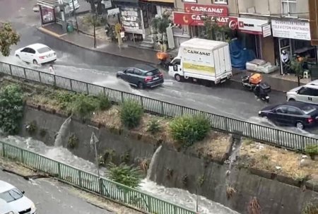 İstanbulun bir hissəsini su basdı
