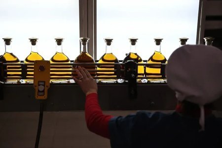 Rusiya erməni konyakına məhdudiyyət qoydu: İstehsal kəskin azaldı Rusiya erməni konyakına məhdudiyyət qoydu: İstehsal kəskin azaldı
