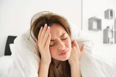 Səhərlər yaşanan baş ağrısı bu təhlükəli xəstəliklərin əlaməti ola bilər