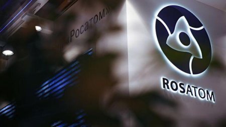 Ukrayna "Rosatom"un gəmisini batırdı Ukrayna "Rosatom"un gəmisini batırdı
