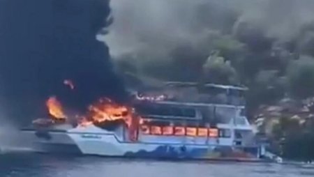 Fethiyedə turist gəmisində yanğın - 115 sərnişin...