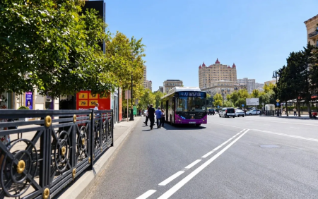 Bakıda yeni avtobus zolağı təşkil edildi Bakıda yeni avtobus zolağı təşkil edildi