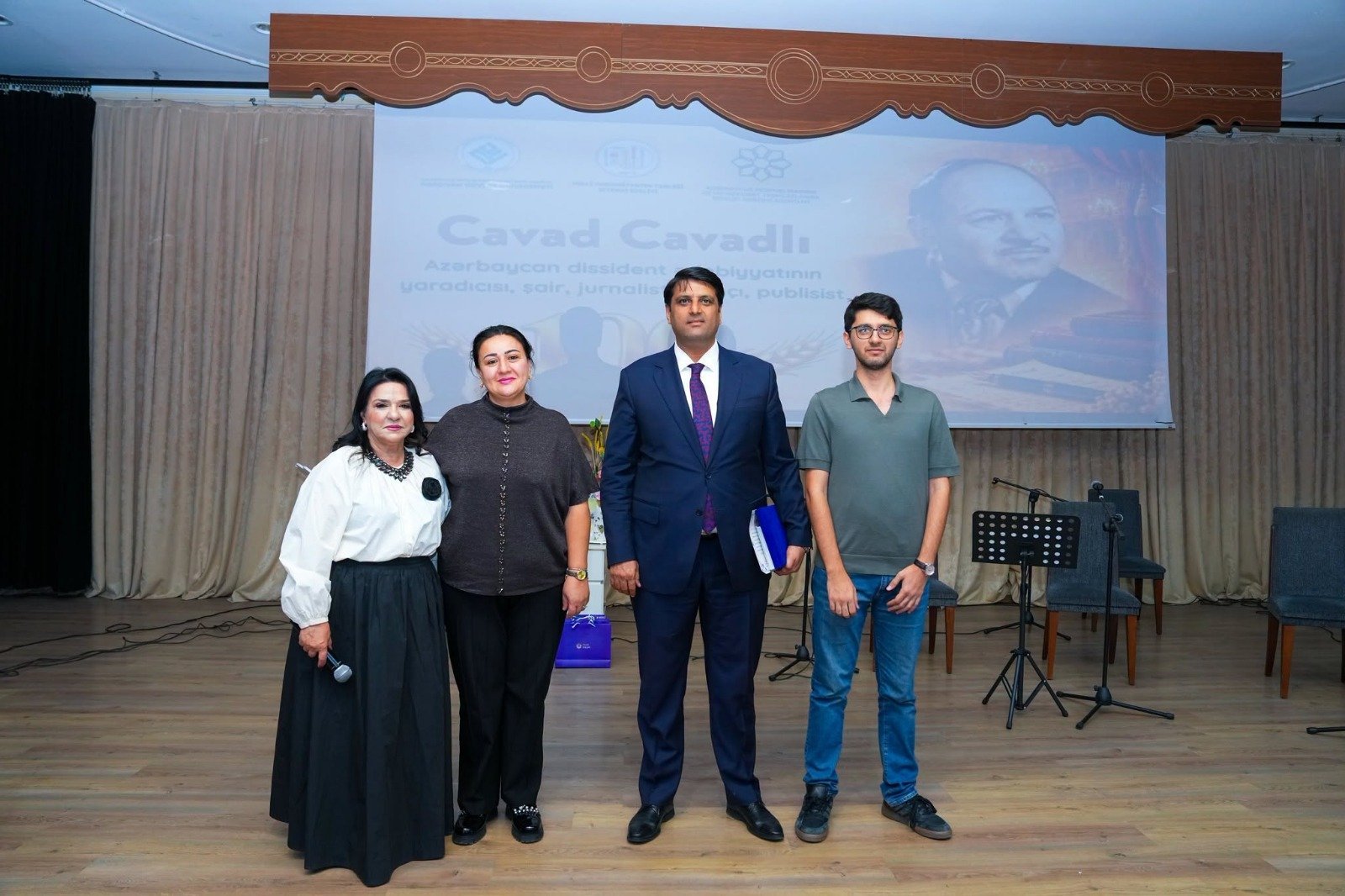 Şair-publisist Cavad Cavadlının 100 illik yubileyi Naxçıvanda qeyd olunub