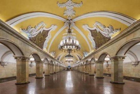 Moskvada metro stansiyanı tüstü bürüdü - 250 nəfər... Moskvada metro stansiyanı tüstü bürüdü - 250 nəfər...